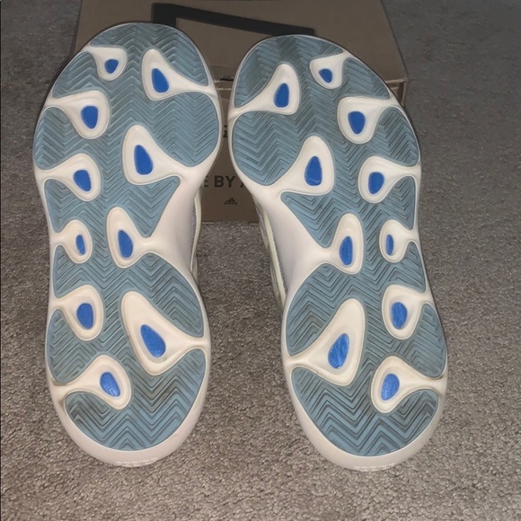 Yeezy 700 Azael v3 (SOLD) - Picture 5 of 8